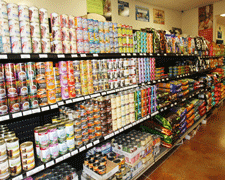 Canned dog and cat food in Las Cruces