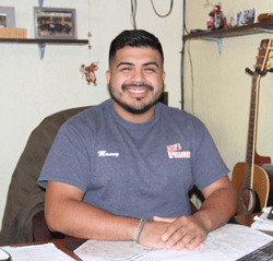 Manny Hernandez - Shop Manager at Joe's Collision Center in Las Cruces, NM